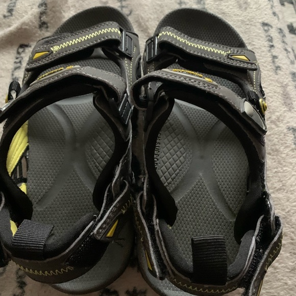 Riverland boys Velcro sandals size 4 - Picture 3 of 13